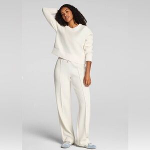 SPANX Air Essentials Luxe Straight Leg Pant